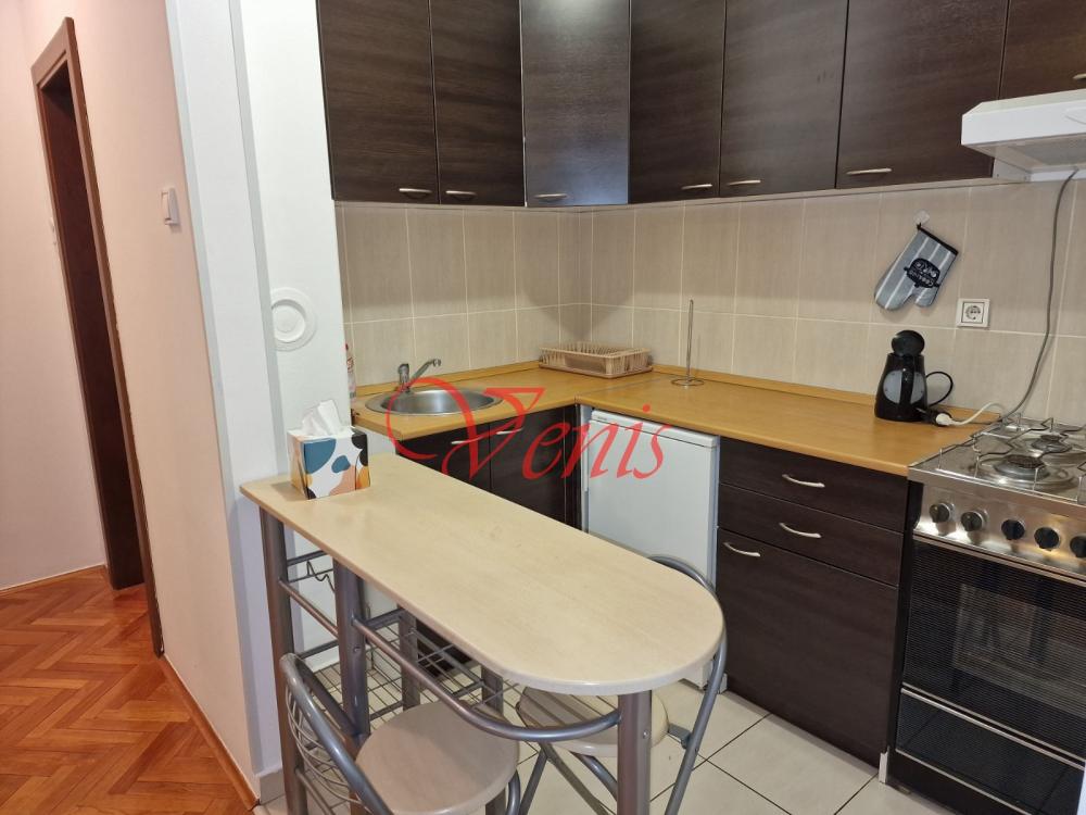 GRBAVICA ul.Tolstojeva 46 m2 - 400 Evra PET FRIENDLY ID#2236